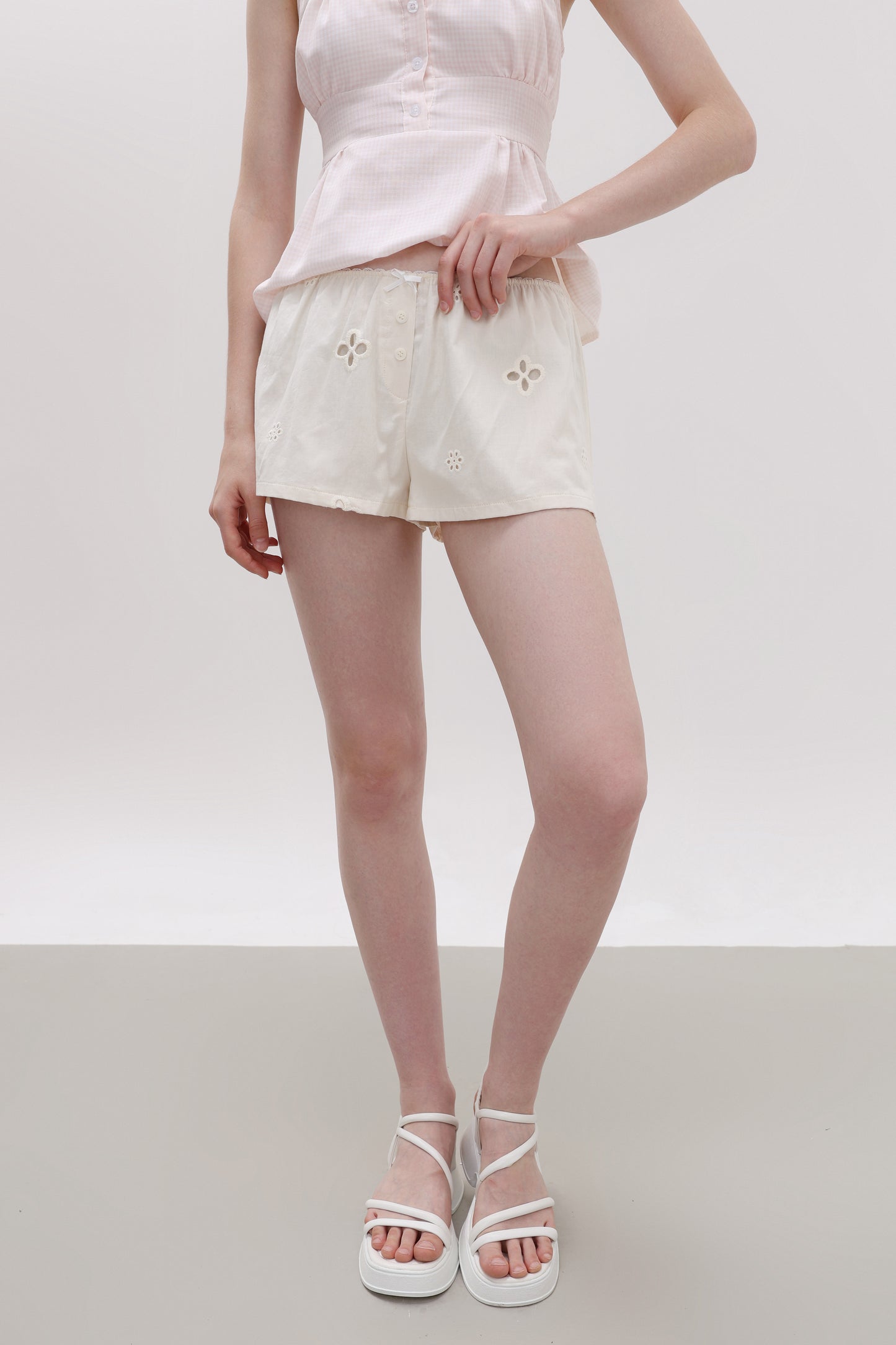 JANIE CREAM COTTON MINI SHORT