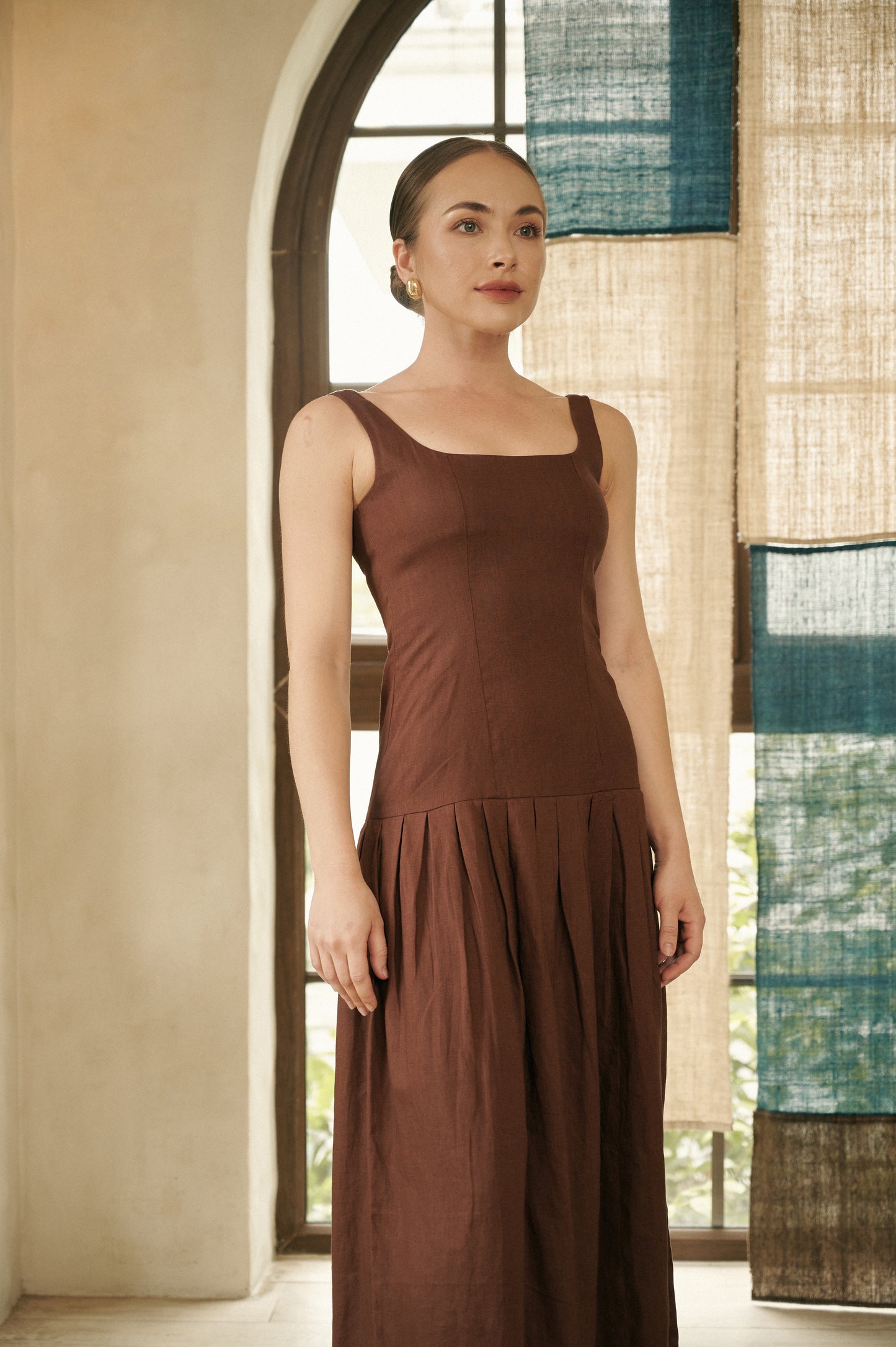 REYNA CHOCOLATE LINEN MAXI DRESS