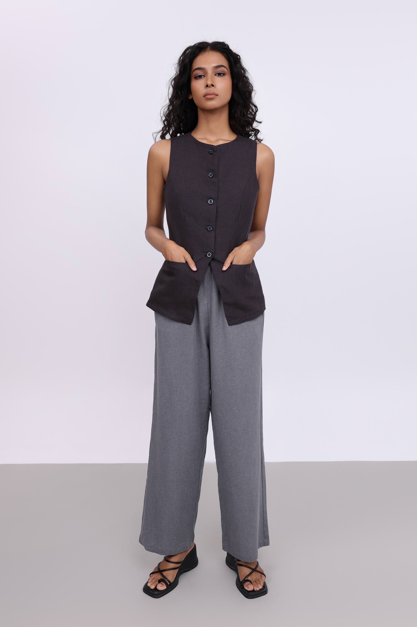 TIA BLACK LINEN VEST