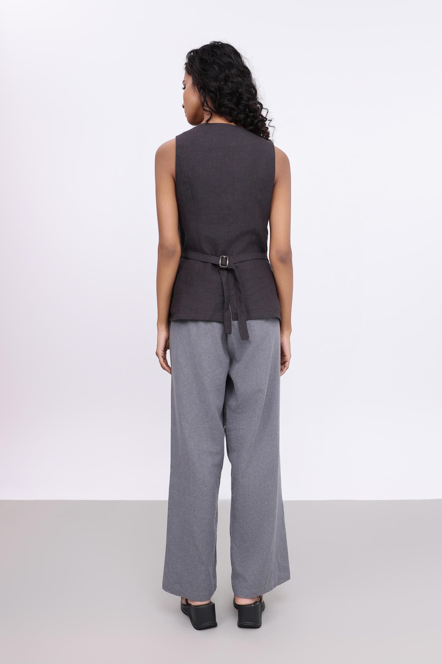 TIA BLACK LINEN VEST